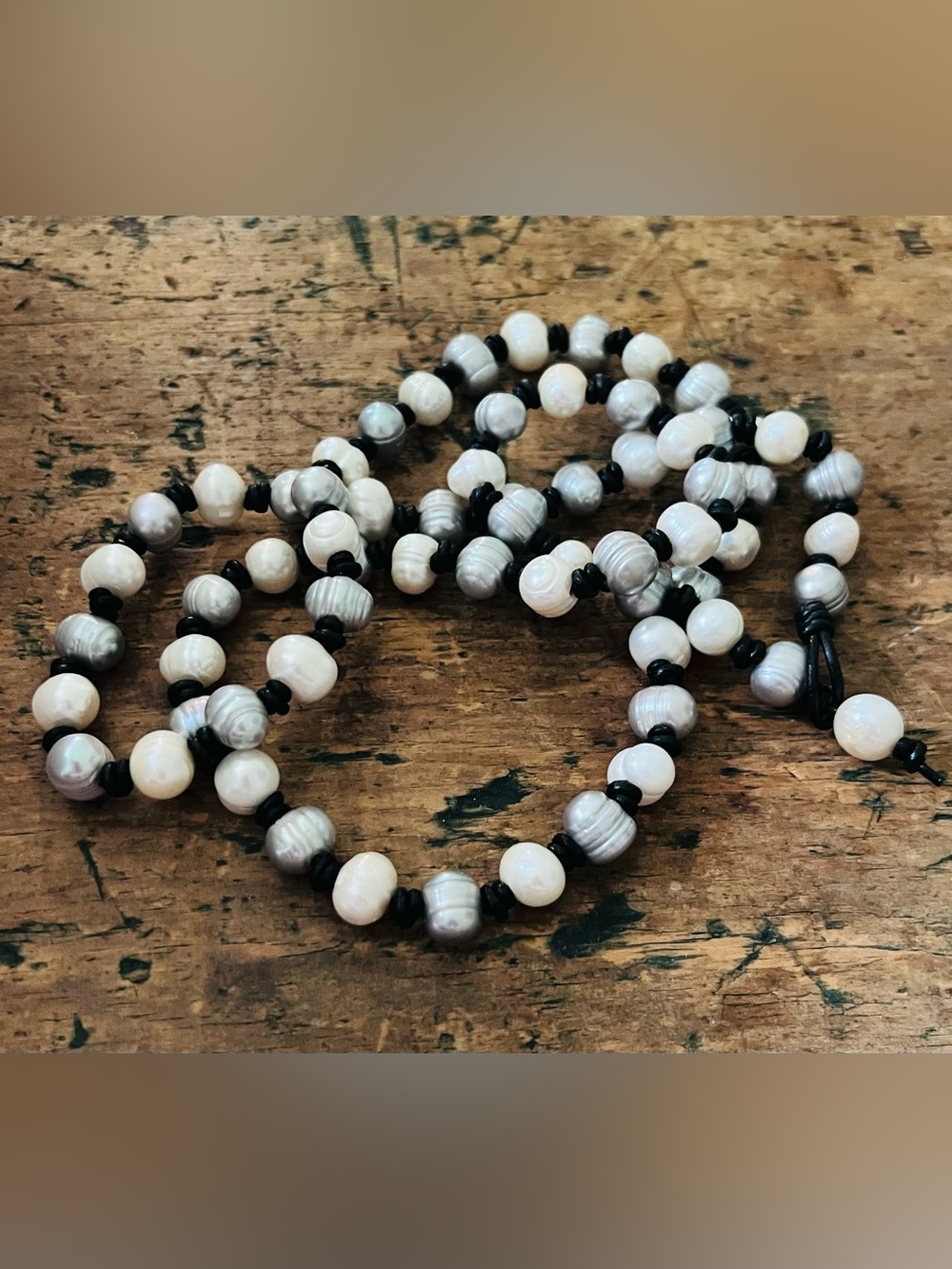 NWT Designer White & Gray Pearls on Black Leather Necklace